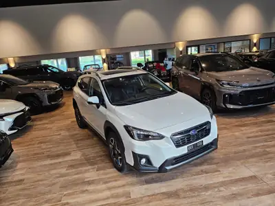 Subaru XV 2.0 Luxury AWD — SUV polyvalent avec attelage et toit panoramique — detail