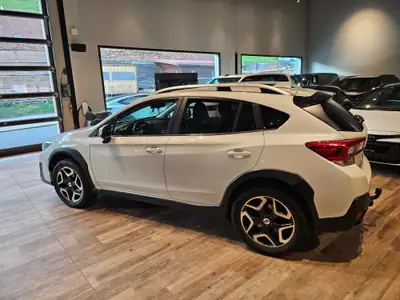 Subaru XV 2.0 Luxury AWD — SUV polyvalent avec attelage et toit panoramique — Thumbnail 15