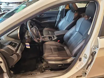 Subaru XV 2.0 Luxury AWD — SUV polyvalent avec attelage et toit panoramique — Thumbnail 27