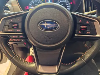 Subaru XV 2.0 Luxury AWD — SUV polyvalent avec attelage et toit panoramique — Thumbnail 29