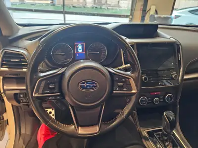 Subaru XV 2.0 Luxury AWD — SUV polyvalent avec attelage et toit panoramique — Thumbnail 32