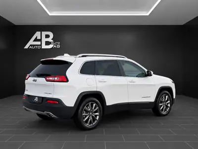 Jeep Cherokee 2.0 TD Limited AWD — SUV robuste, traction intégrale, excellent rapport équipement/prix — dashboard