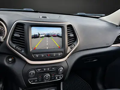 Jeep Cherokee 2.0 TD Limited AWD — SUV robuste, traction intégrale, excellent rapport équipement/prix — Thumbnail 12