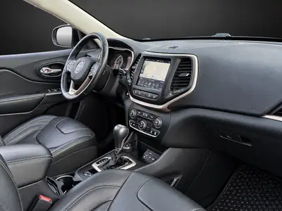 Jeep Cherokee 2.0 TD Limited AWD — SUV robuste, traction intégrale, excellent rapport équipement/prix — Thumbnail 10