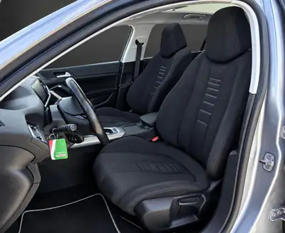 Peugeot 308 1.6 THP Allure — Berline dynamique, révision complète, 70 000 km — Thumbnail 7