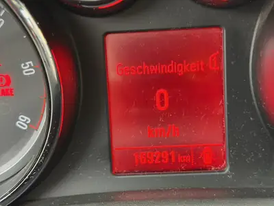 Opel Astra SportsTourer 1.7 CDTi — Familiale diesel fiable, entretien complet, attelage inclus — Miniature 11