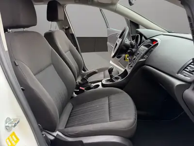 Opel Astra SportsTourer 1.7 CDTi — Familiale diesel fiable, entretien complet, attelage inclus — Miniature 17