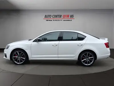 Skoda Octavia 2.0 TSI RS DSG — Berline sportive, 220 ch, sans accident — arrière