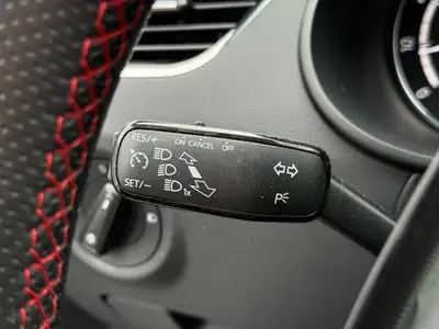 Skoda Octavia 2.0 TSI RS DSG — Berline sportive, 220 ch, sans accident — Miniature 24