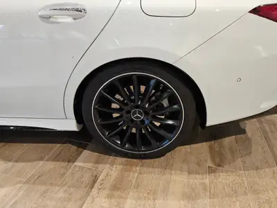 Mercedes-Benz CLA 35 AMG Shooting Brake — Sportivité 4Matic, 306 ch, équipements premium — Thumbnail 17