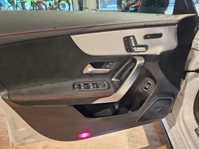 Mercedes-Benz CLA 35 AMG Shooting Brake — Sportivité 4Matic, 306 ch, équipements premium — Thumbnail 24