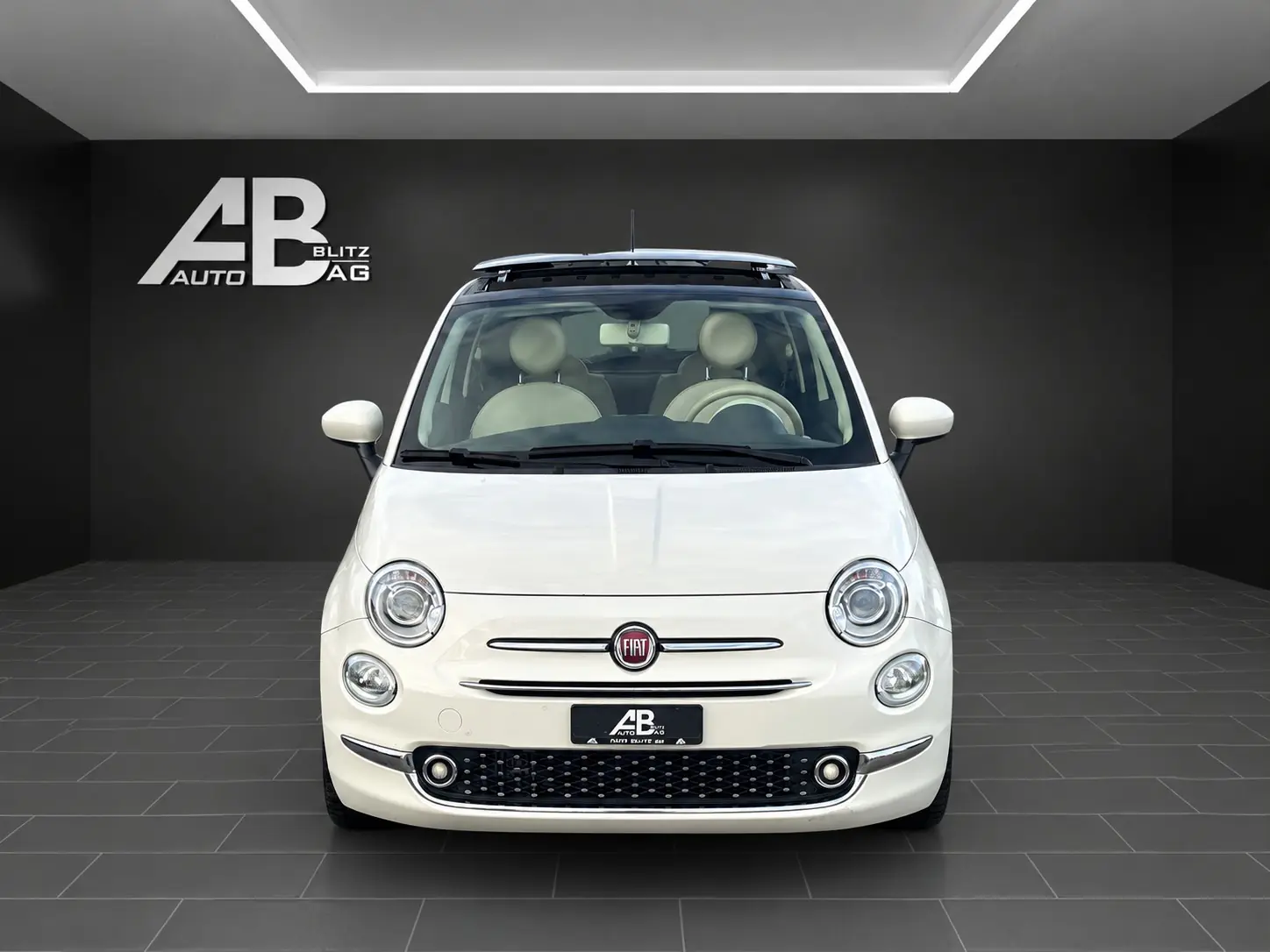 Fiat 500 0.9 TwinAir Turbo Lounge — Citadine urbaine stylée, entretien à jour