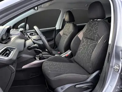 Peugeot 2008 1.2 VTI Style — Compact urbain robust, contrôle technique frais & garantie incluse — Thumbnail 7