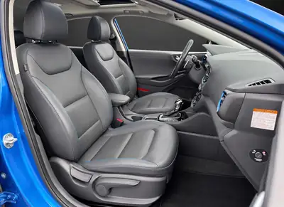 Hyundai Ioniq 1.6 GDi Plug-in Hybrid — Berline écologique, 58 000 km seulement — Thumbnail 9