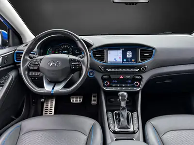 Hyundai Ioniq 1.6 GDi Plug-in Hybrid — Berline écologique, 58 000 km seulement — Thumbnail 11