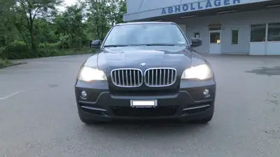 BMW X5 xDrive 3.0d — SUV premium diesel, entretien impeccable, sans sinistre — Außenansicht
