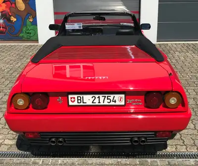 Ferrari Mondial 3.2 Cabriolet Quattrovalvole — Icône italienne décapotable, 255 ch purs — vista posteriore