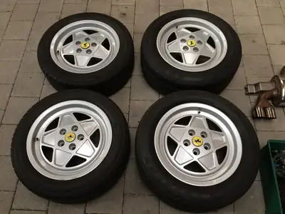 Ferrari Mondial 3.2 Cabriolet Quattrovalvole — Icône italienne décapotable, 255 ch purs — Miniatura 13