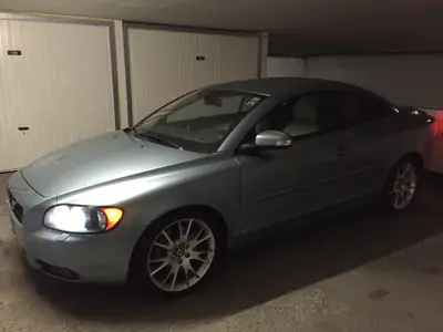 Volvo C70 T5 Summum — Cabriolet élégant, 230 ch et seulement 74 000 km — vista esterna