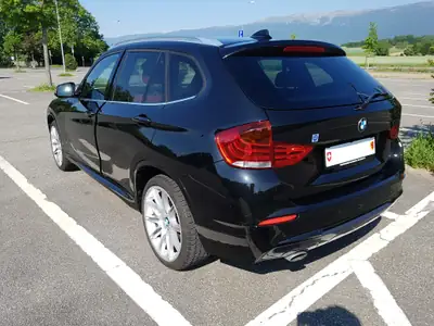 BMW X1 xDrive 25d Steptronic — SUV diesel performant, 70 000 km seulement — vista esterna