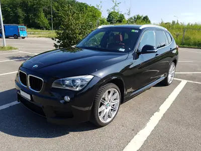 BMW X1 xDrive 25d Steptronic — SUV diesel performant, 70 000 km seulement — fianco