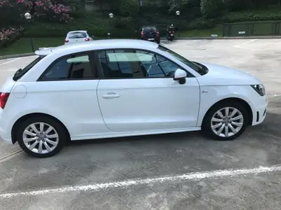 Audi A1 1.4 TFSI Ambition — Citadine agile et économe, 58 800 km — côté