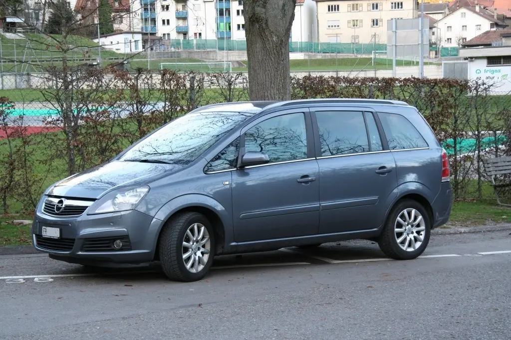 Opel Zafira 2005 occasion Fribourg — 2