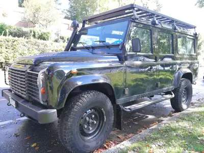 Land Rover Defender 110 SW — 7 places, turbo neuf, prêt à l'aventure — detail