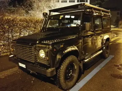 Land Rover Defender 110 SW — 7 places, turbo neuf, prêt à l'aventure — Thumbnail 7