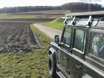Land Rover Defender 110 SW — 7 places, turbo neuf, prêt à l'aventure — Thumbnail 13