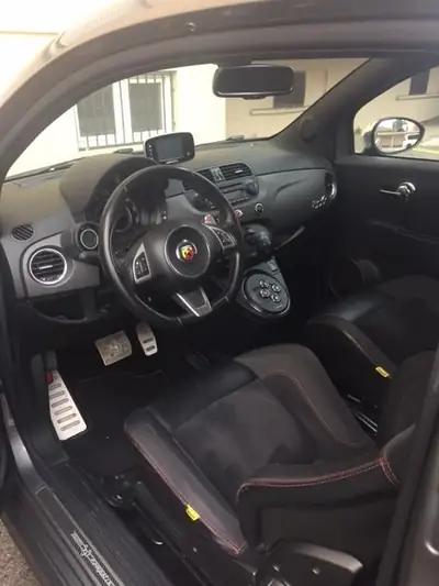 Fiat 595 Abarth Competizione — Cabriolet turbo 160 ch, sportivité à l'italienne — Innenraum