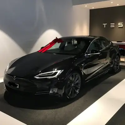 Tesla Model S 90 D — Berline électrique haute performance, 28 000 km seulement — Außenansicht