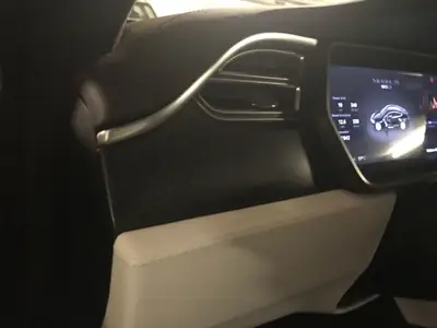 Tesla Model S 90 D — Berline électrique haute performance, 28 000 km seulement — Armaturenbrett