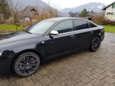 Audi S6 5.2 V10 quattro — Berline sportive légendaire, 435 ch, sans accident — tableau de bord