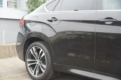 BMW X6 M50d Steptronic — SUV coupé diesel premium, 381 ch et transmission intégrale — Detail