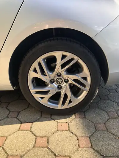 Citroën C4 Berline 1.2 THP Black Top — Berline compacte économique, 53'200 km seulement — cruscotto