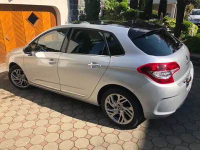 Citroën C4 Berline 1.2 THP Black Top — Berline compacte économique, 53'200 km seulement — dettaglio