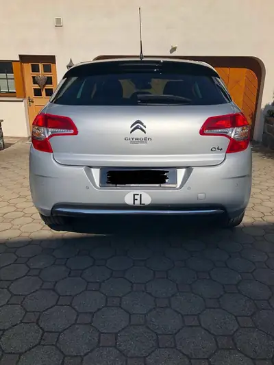 Citroën C4 Berline 1.2 THP Black Top — Berline compacte économique, 53'200 km seulement — Miniatura 13