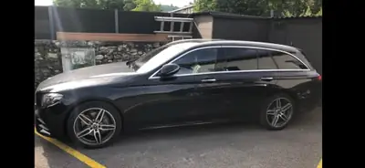 Mercedes-Benz E 220 d Swiss Star 4Matic — Break diesel premium, 17 000 km seulement — vue extérieure