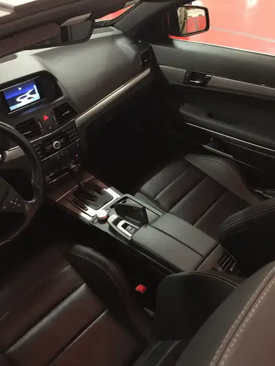 Mercedes-Benz E 200 Cabriolet — Élégance décapotable, 58 000 km seulement — arrière