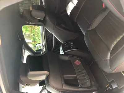 Mercedes-Benz GLE 43 AMG Coupé — Élégance sportive et performances brutes, très peu kilométré — Miniatura 8