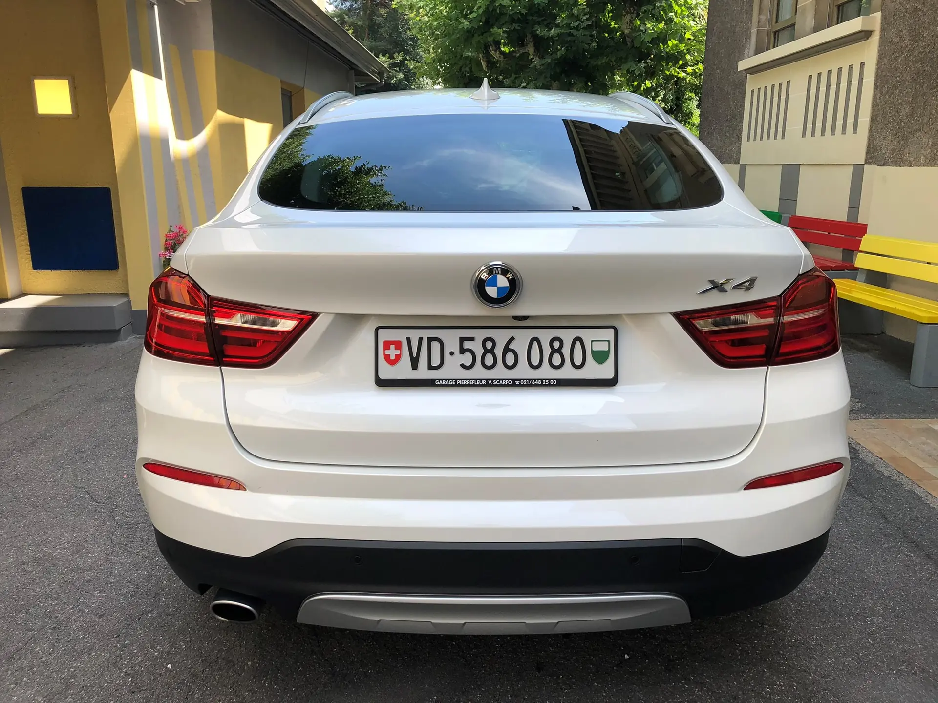 BMW X4 xDrive 20d Steptronic — SUV coupé diesel performant, 80 000 km — vue extérieure