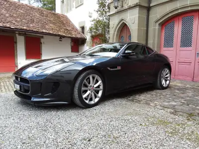 Jaguar F-Type Coupé 3.0 V6 Superchargé — Sportive britannique affûtée, 35 000 km — vista posteriore