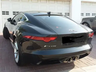 Jaguar F-Type Coupé 3.0 V6 Superchargé — Sportive britannique affûtée, 35 000 km — Miniatura 9