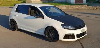 VW Golf 2.0 TSI R 4Motion — Performance 270 ch, Transmission intégrale, Occasion fiable — Thumbnail 9