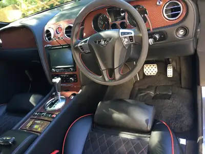 Bentley Continental Cabriolet ISR Supersport — Édition limitée 12 cylindres, seulement 100 exemplaires — tableau de bord
