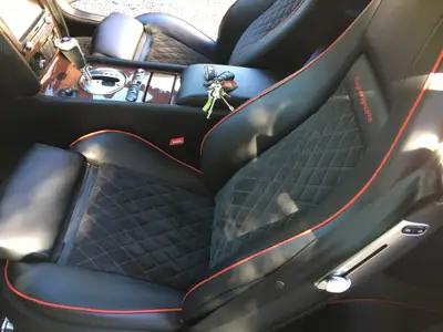 Bentley Continental Cabriolet ISR Supersport — Édition limitée 12 cylindres, seulement 100 exemplaires — Miniature 7