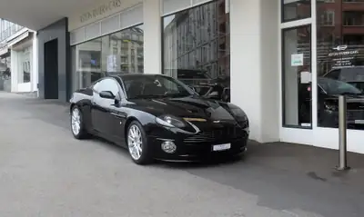Aston Martin V12 Vanquish S — Coupé sport britannique légendaire, 23'000 km seulement — Innenraum