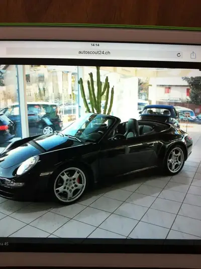 Porsche 911 Cabrio Carrera 4S — Roadster de prestige, 355 ch tous-terrains — intérieur