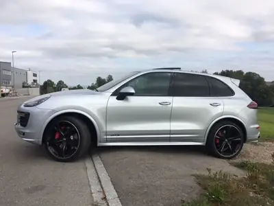 Porsche Cayenne GTS 2016 — SUV sportif 440 ch, entretien récent et garantie complète — vista esterna